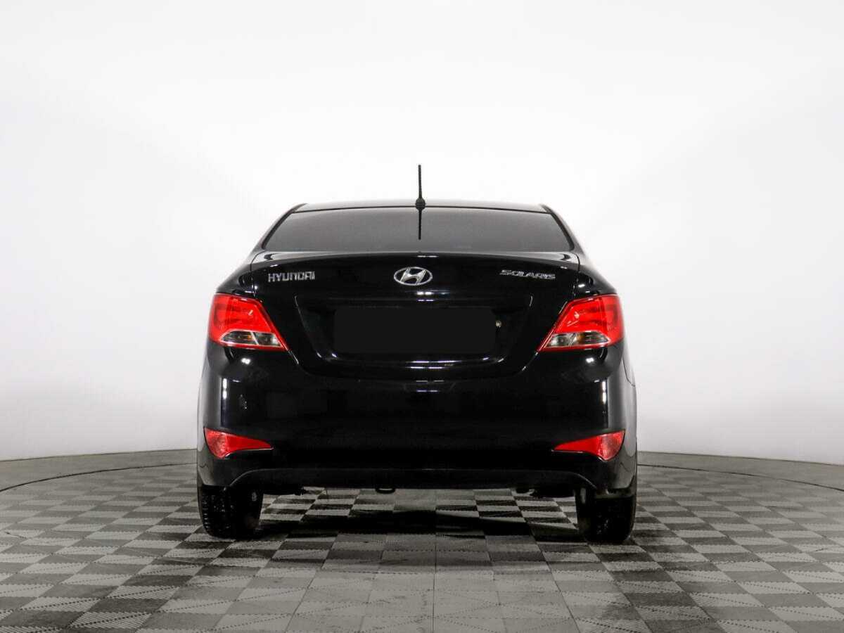 Hyundai Solaris с пробегом — 2014 год. Фото: #4