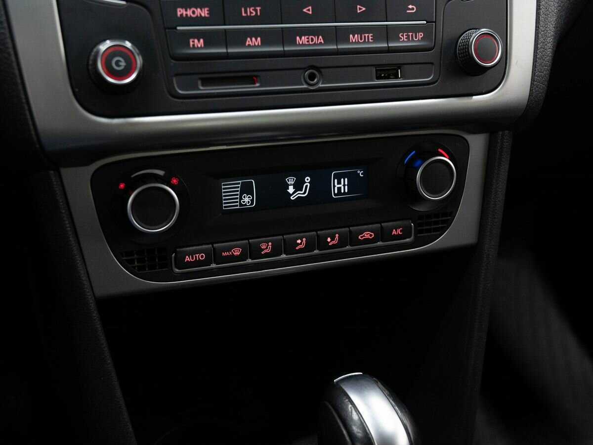 Volkswagen Polo с пробегом — 2017 год. Фото: #15