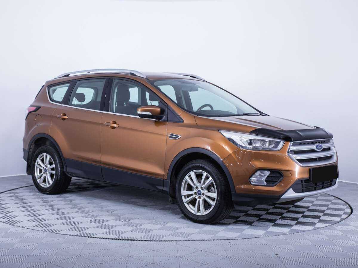 Ford Kuga с пробегом — 2017 год. Фото: #2