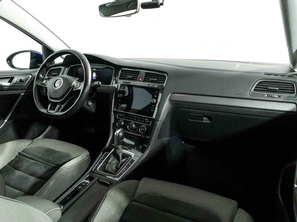 Volkswagen Golf с пробегом — 2018 год. Фото: #8
