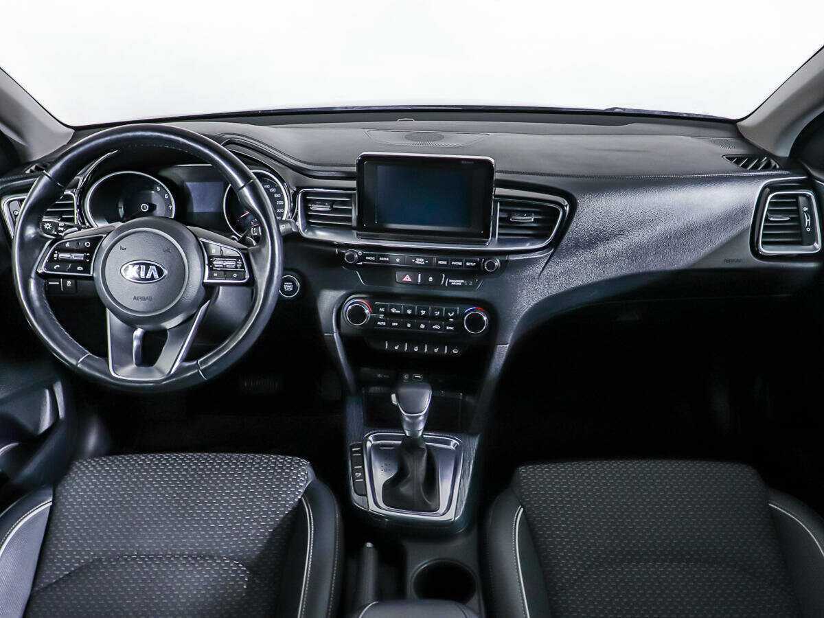 Kia Ceed с пробегом — 2018 год. Фото: #9