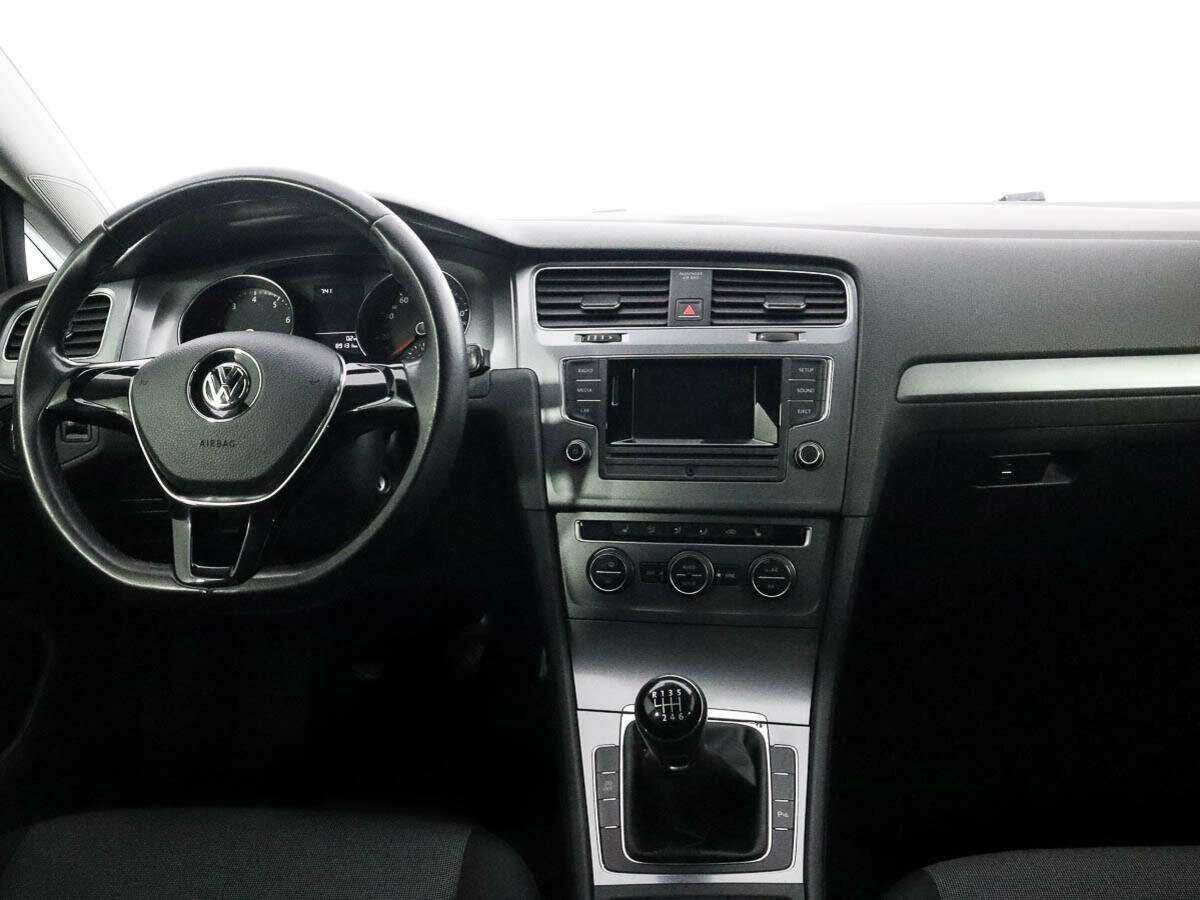 Volkswagen Golf с пробегом — 2014 год. Фото: #8