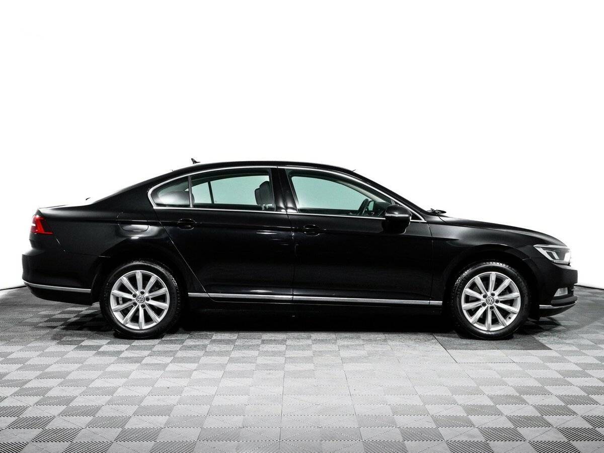 Volkswagen Passat с пробегом — 2019 год. Фото: #3