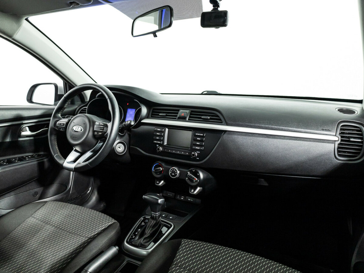 Kia Rio с пробегом — 2020 год. Фото: #8