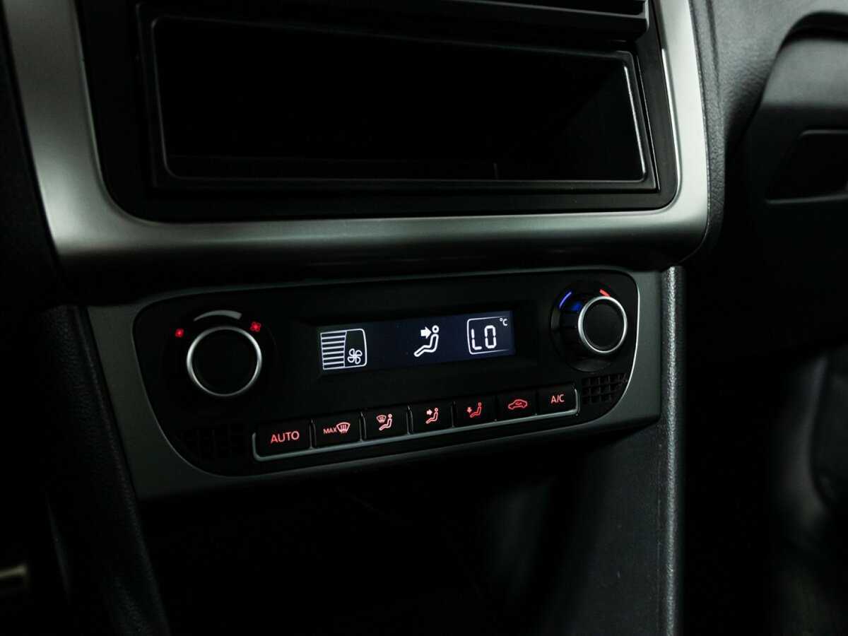 Volkswagen Polo с пробегом — 2016 год. Фото: #14