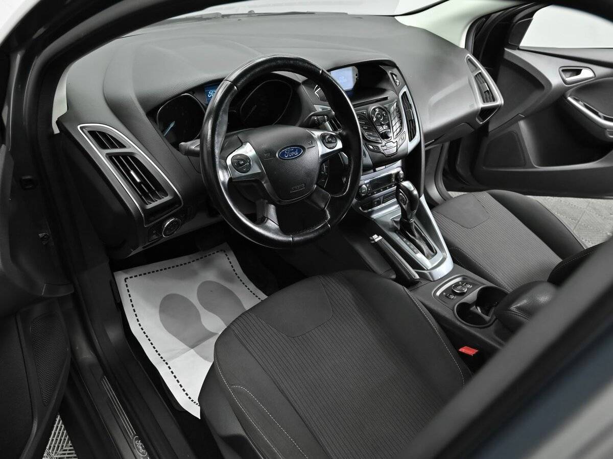 Ford Focus с пробегом — 2012 год. Фото: #7