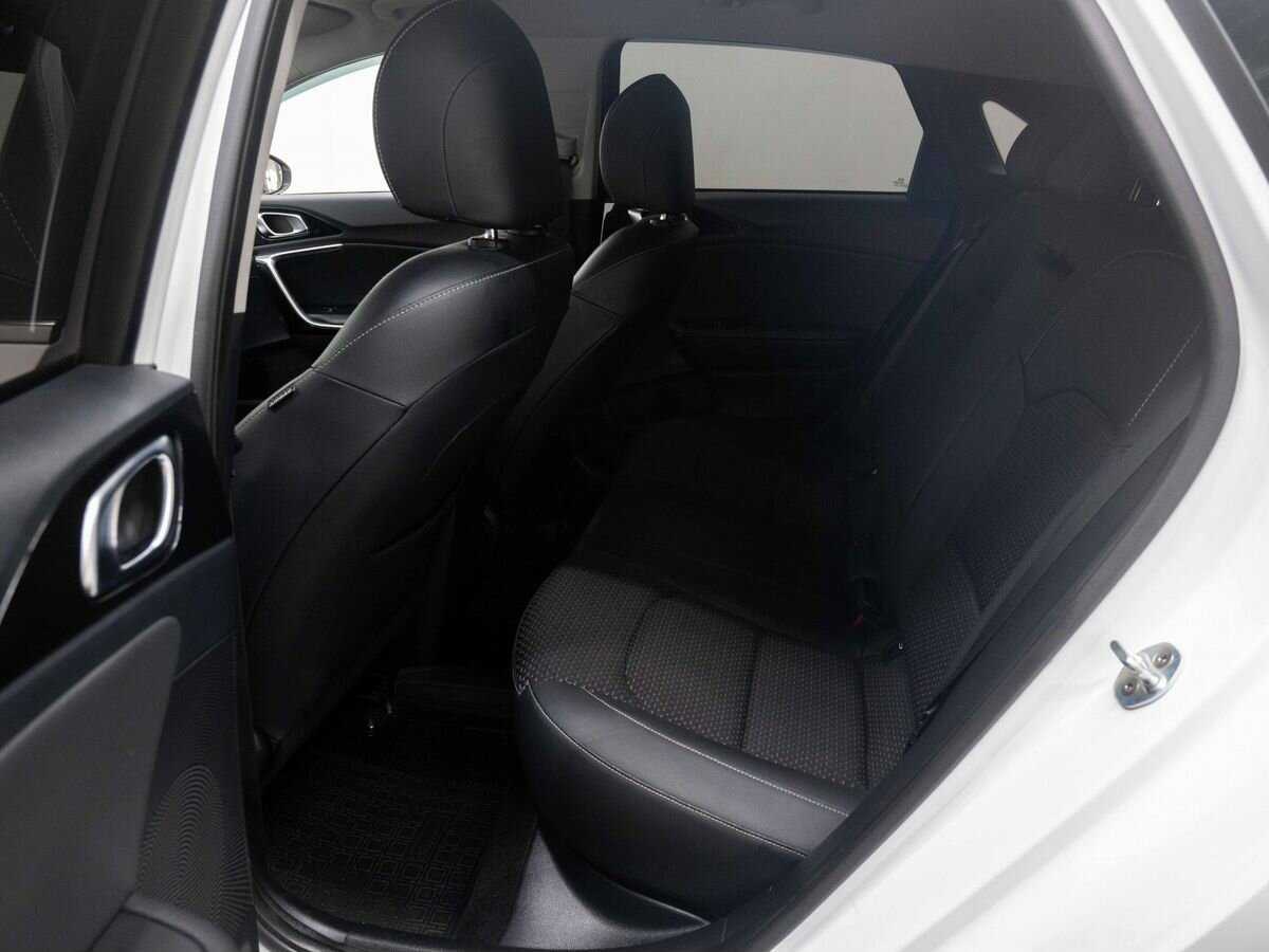 Kia Ceed с пробегом — 2018 год. Фото: #9