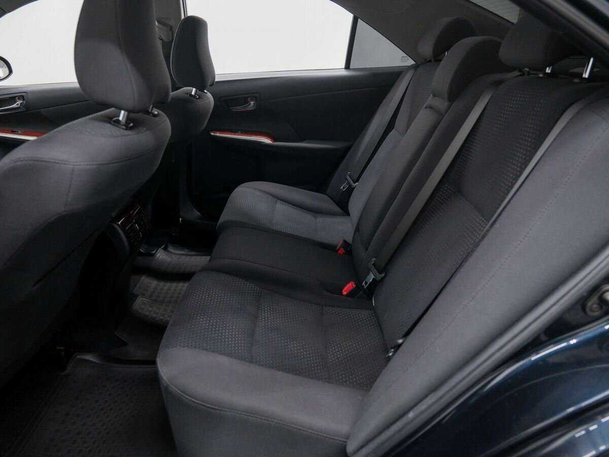 Toyota Camry с пробегом — 2014 год. Фото: #15