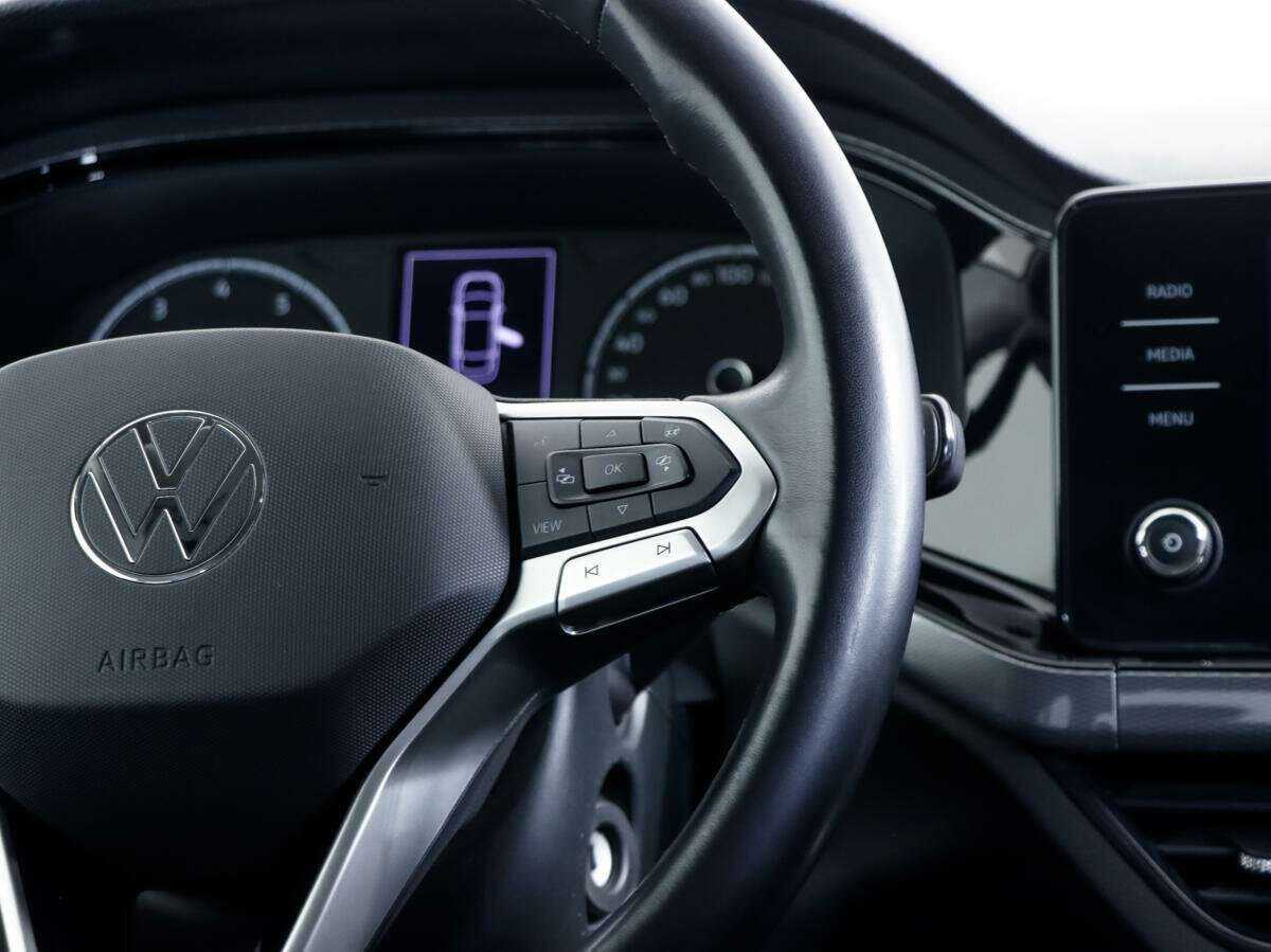 Volkswagen Polo с пробегом — 2021 год. Фото: #13