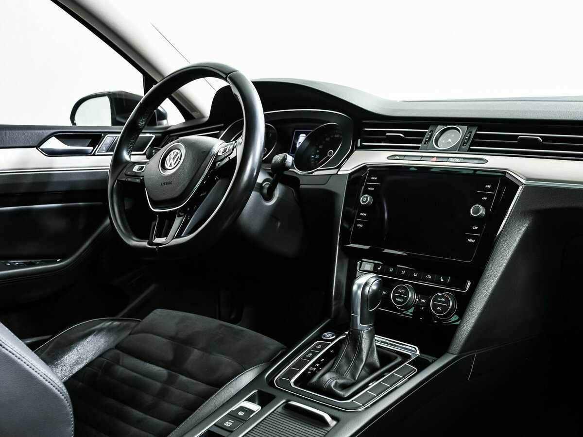 Volkswagen Passat с пробегом — 2018 год. Фото: #8