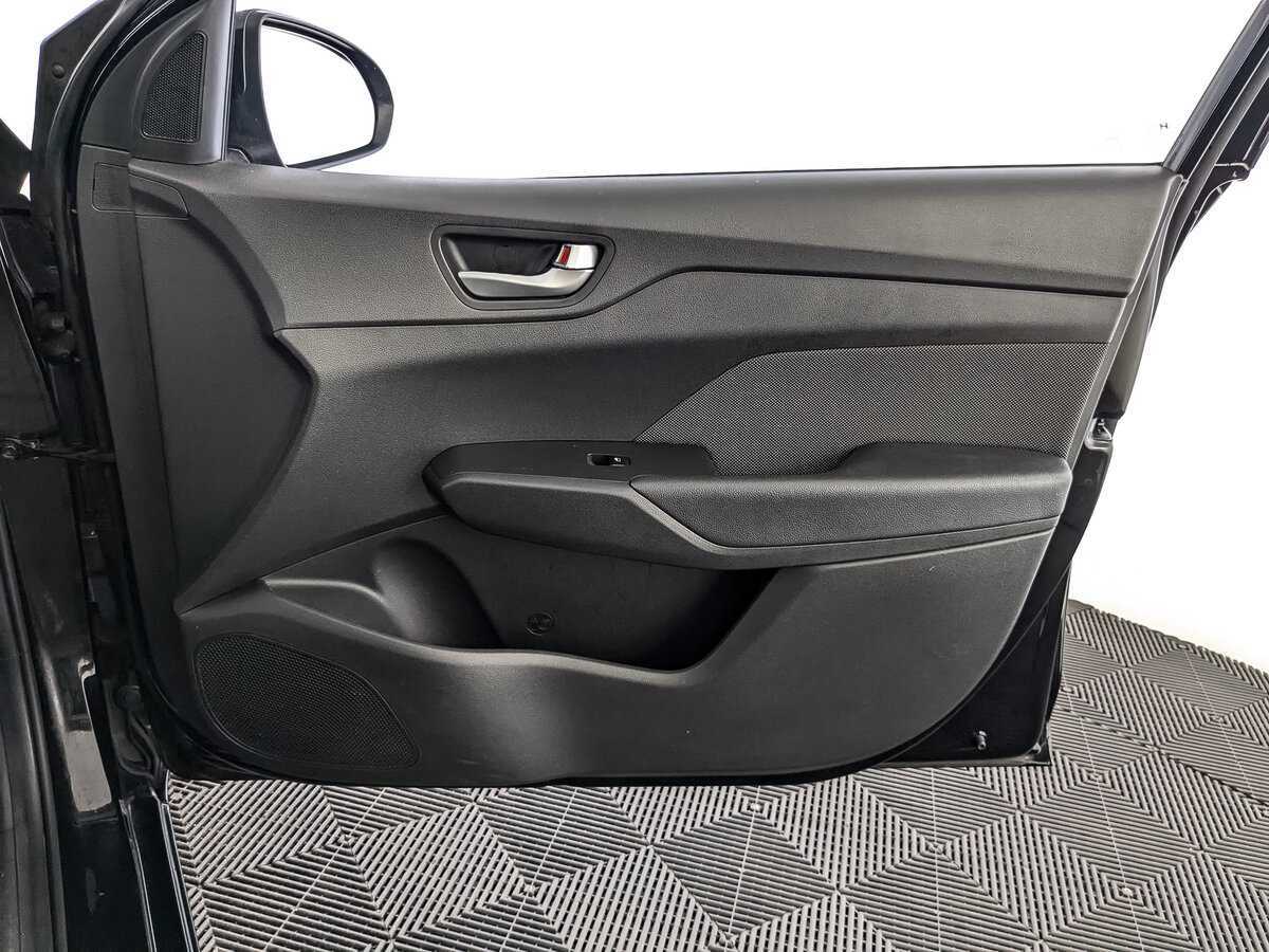 Hyundai Solaris с пробегом — 2018 год. Фото: #20