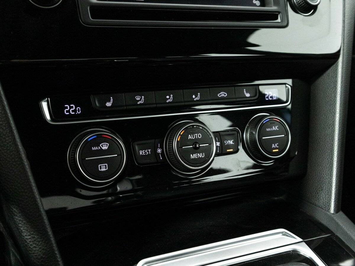 Volkswagen Passat с пробегом — 2017 год. Фото: #19