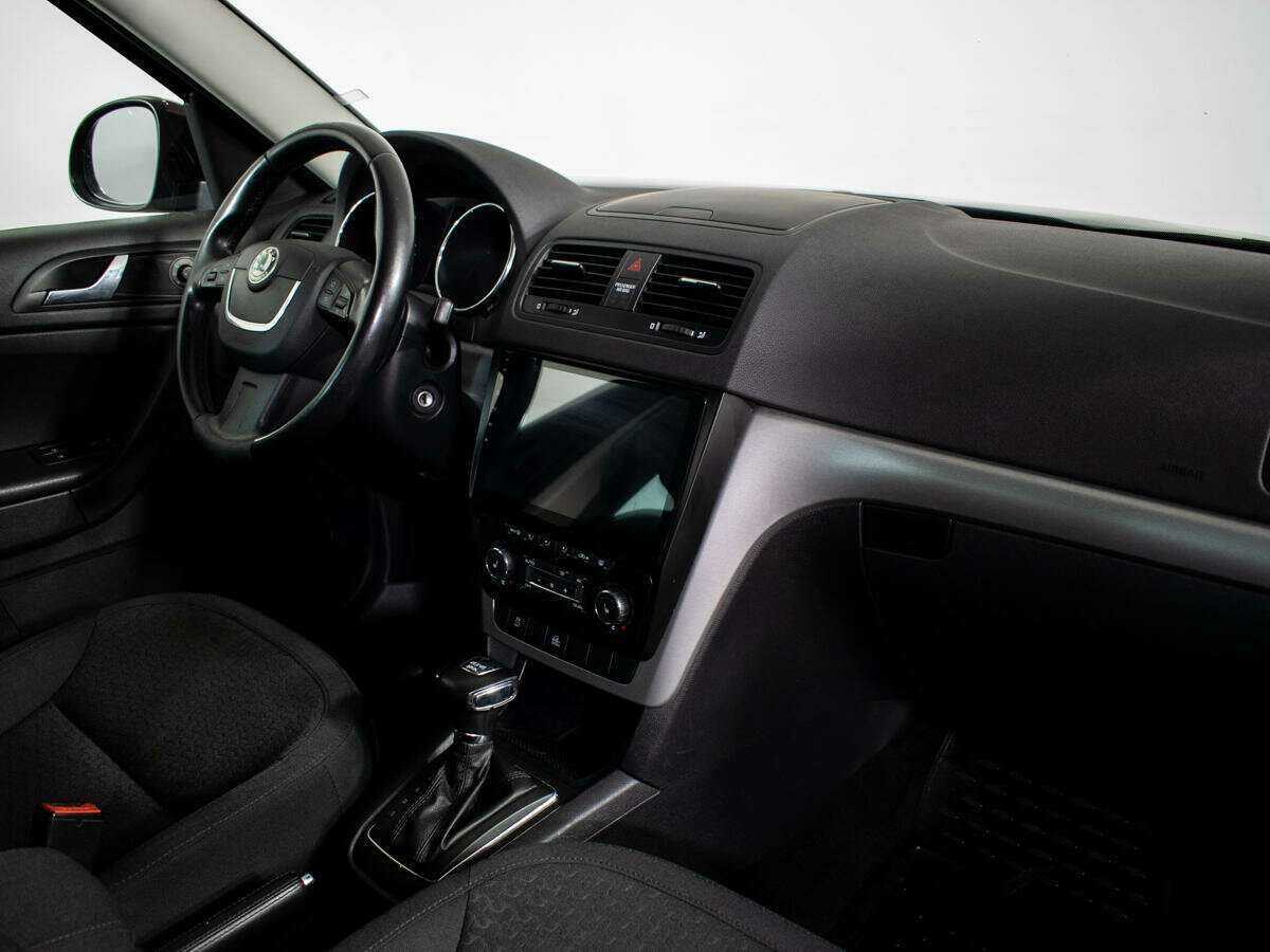 Skoda Yeti с пробегом — 2012 год. Фото: #6
