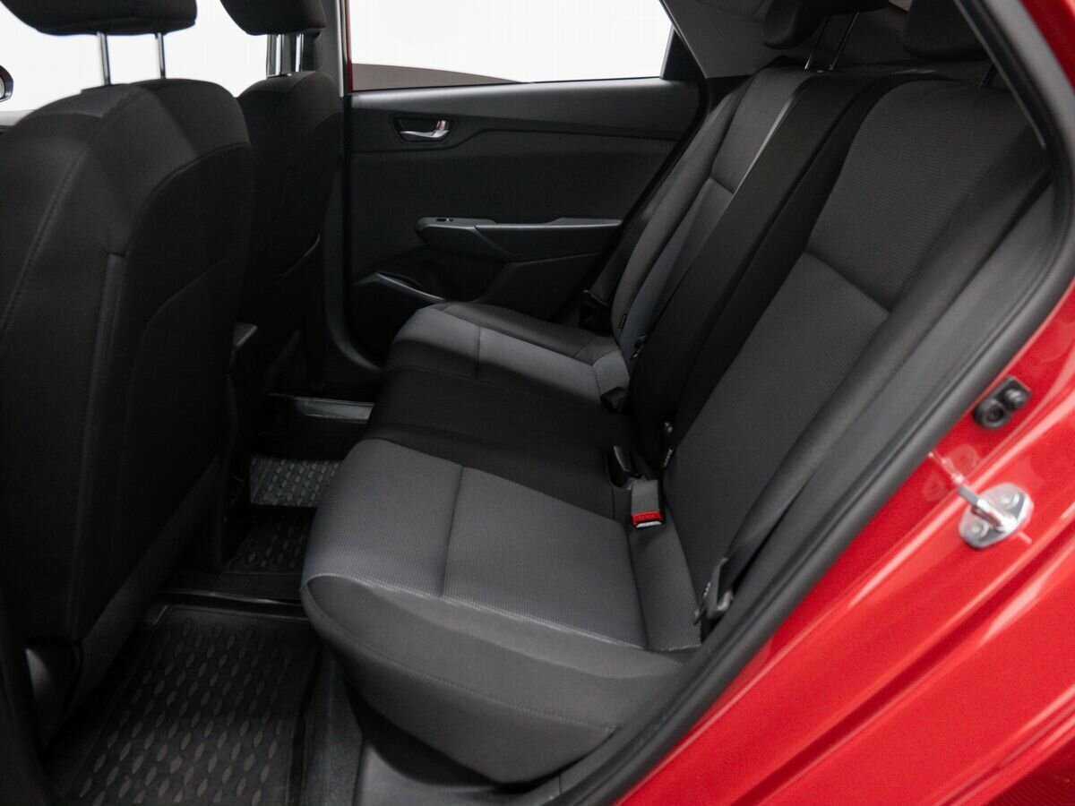 Hyundai Solaris с пробегом — 2021 год. Фото: #11