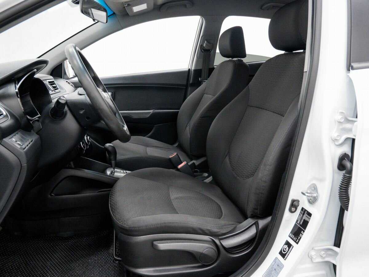 Kia Rio с пробегом — 2012 год. Фото: #13