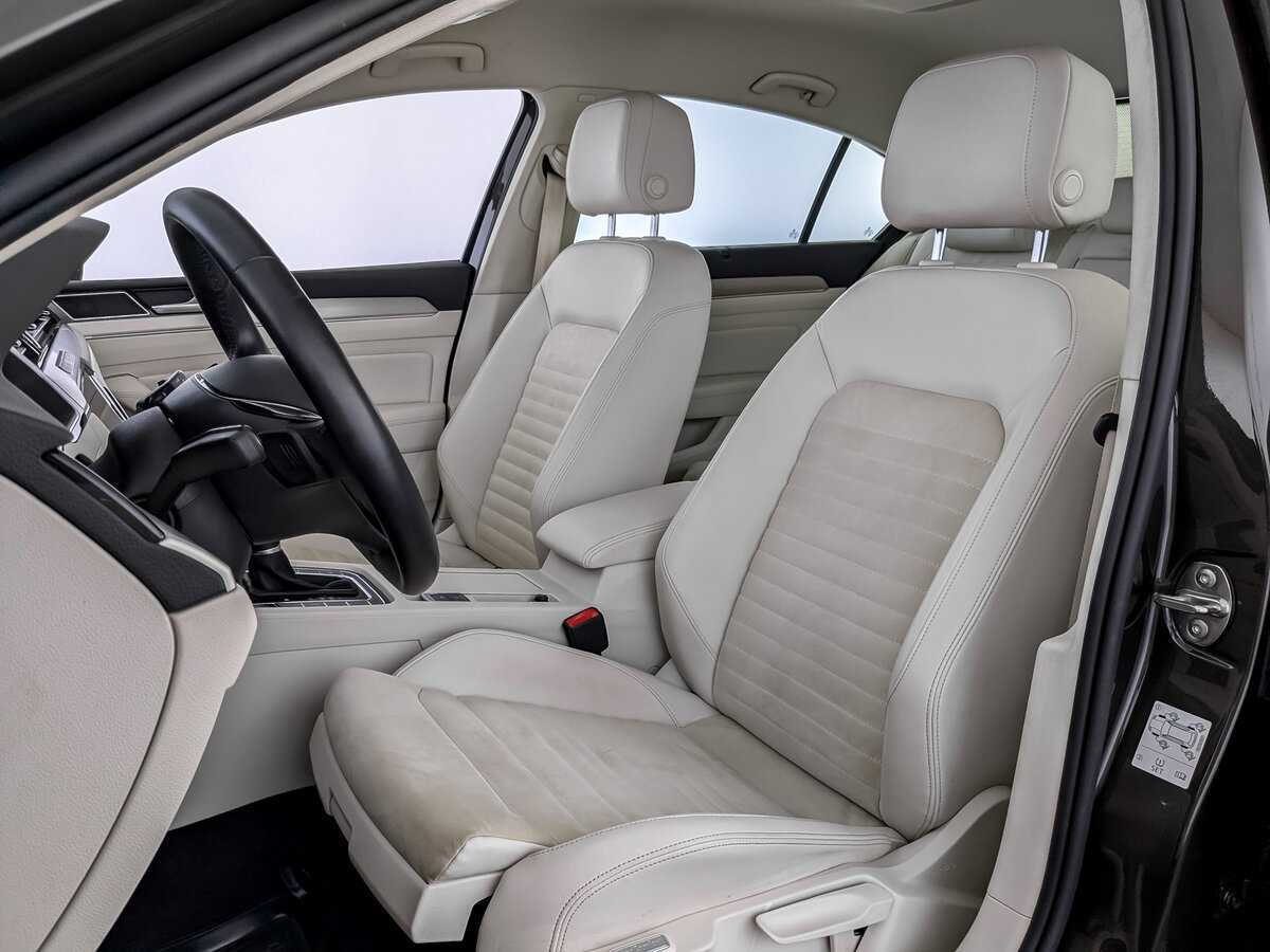 Volkswagen Passat с пробегом — 2017 год. Фото: #17