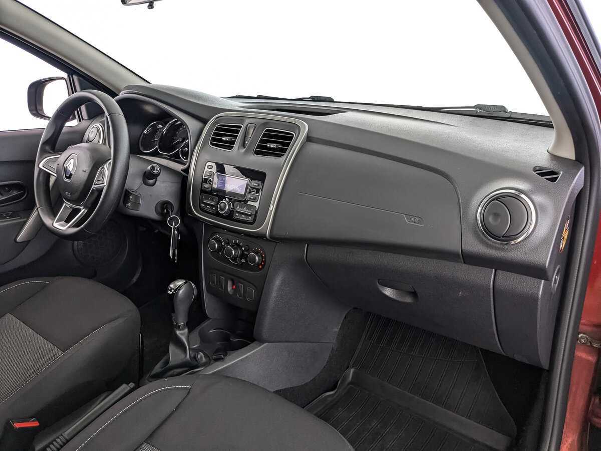 Renault Logan с пробегом — 2019 год. Фото: #8