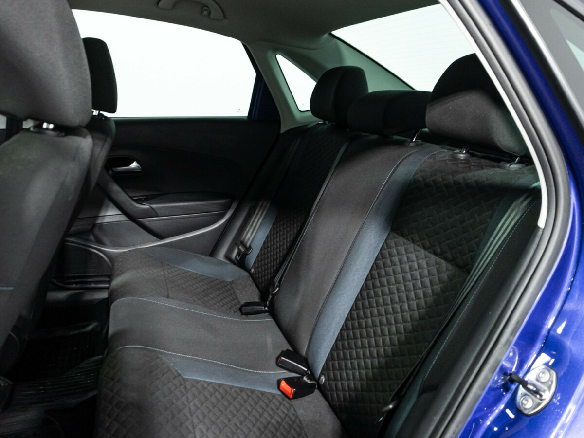 Volkswagen Polo с пробегом — 2020 год. Фото: #9