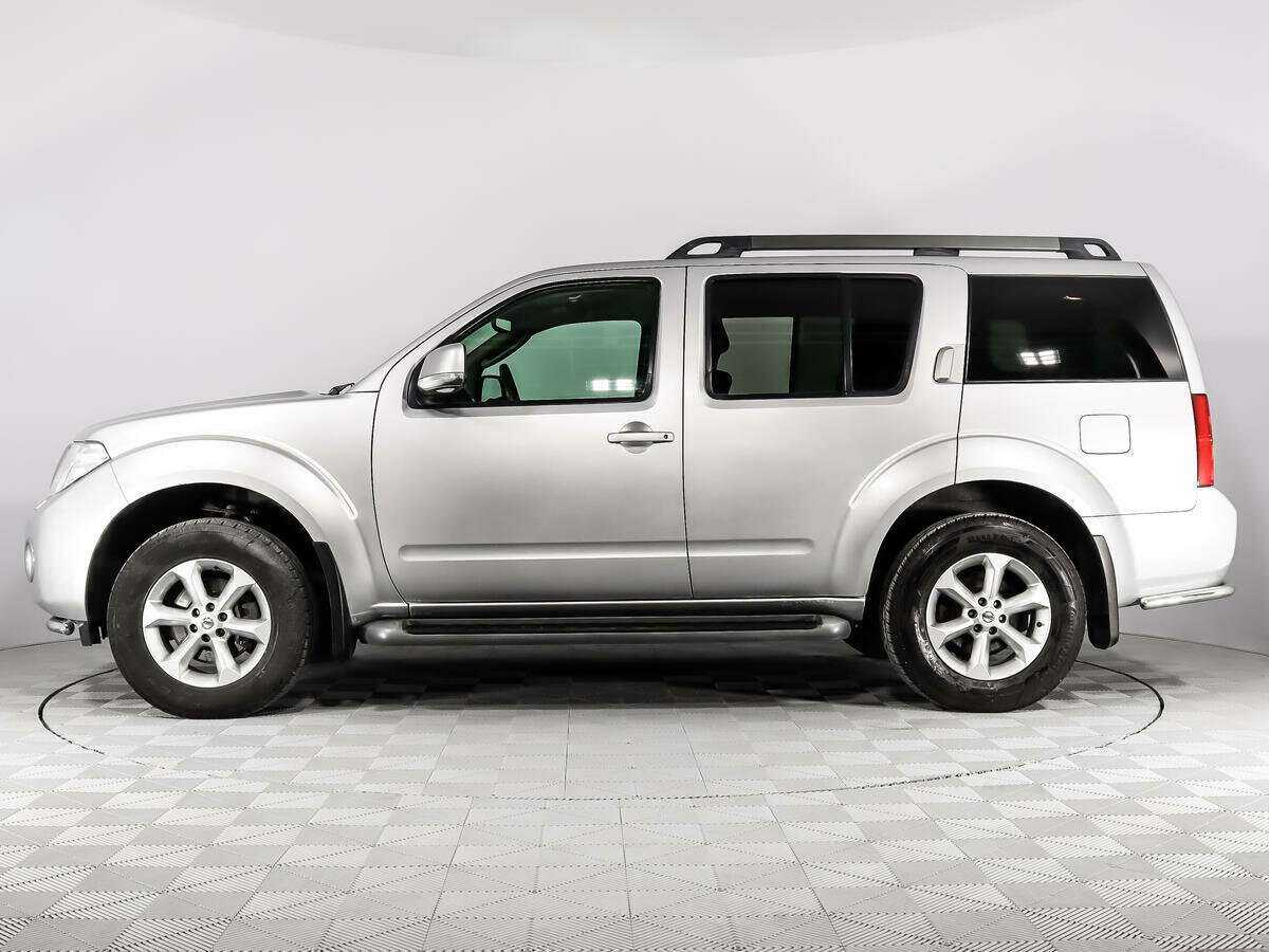 Nissan Pathfinder с пробегом — 2012 год. Фото: #7