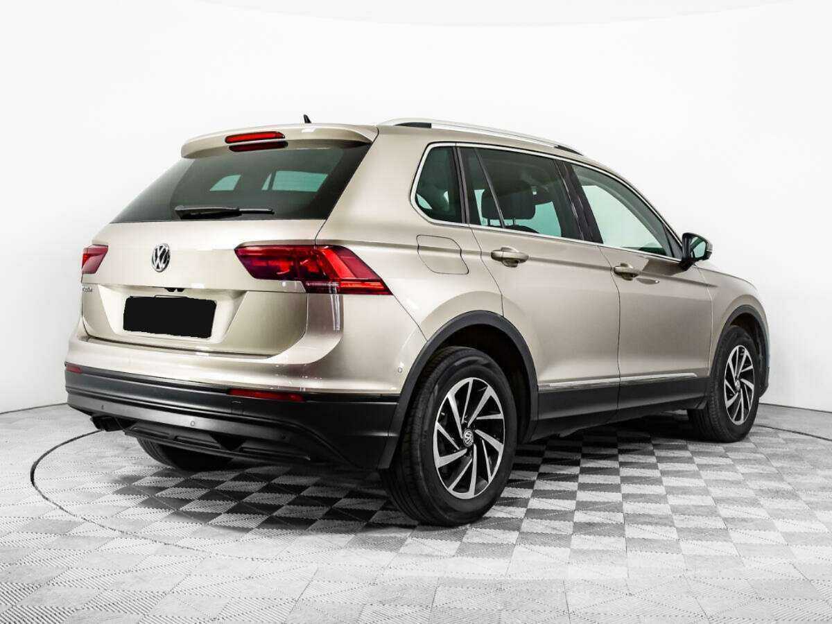 Volkswagen Tiguan с пробегом — 2018 год. Фото: #3
