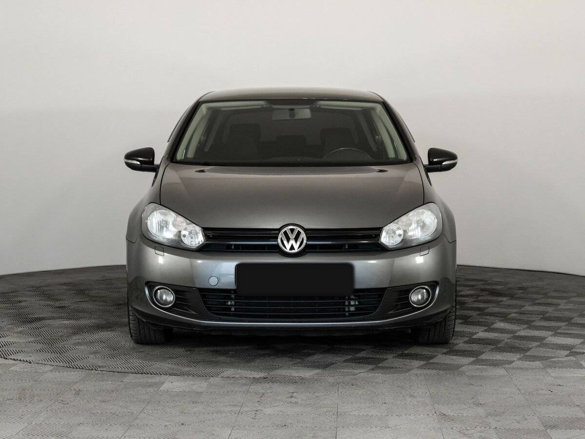 Volkswagen Golf с пробегом — 2012 год. Фото: #1