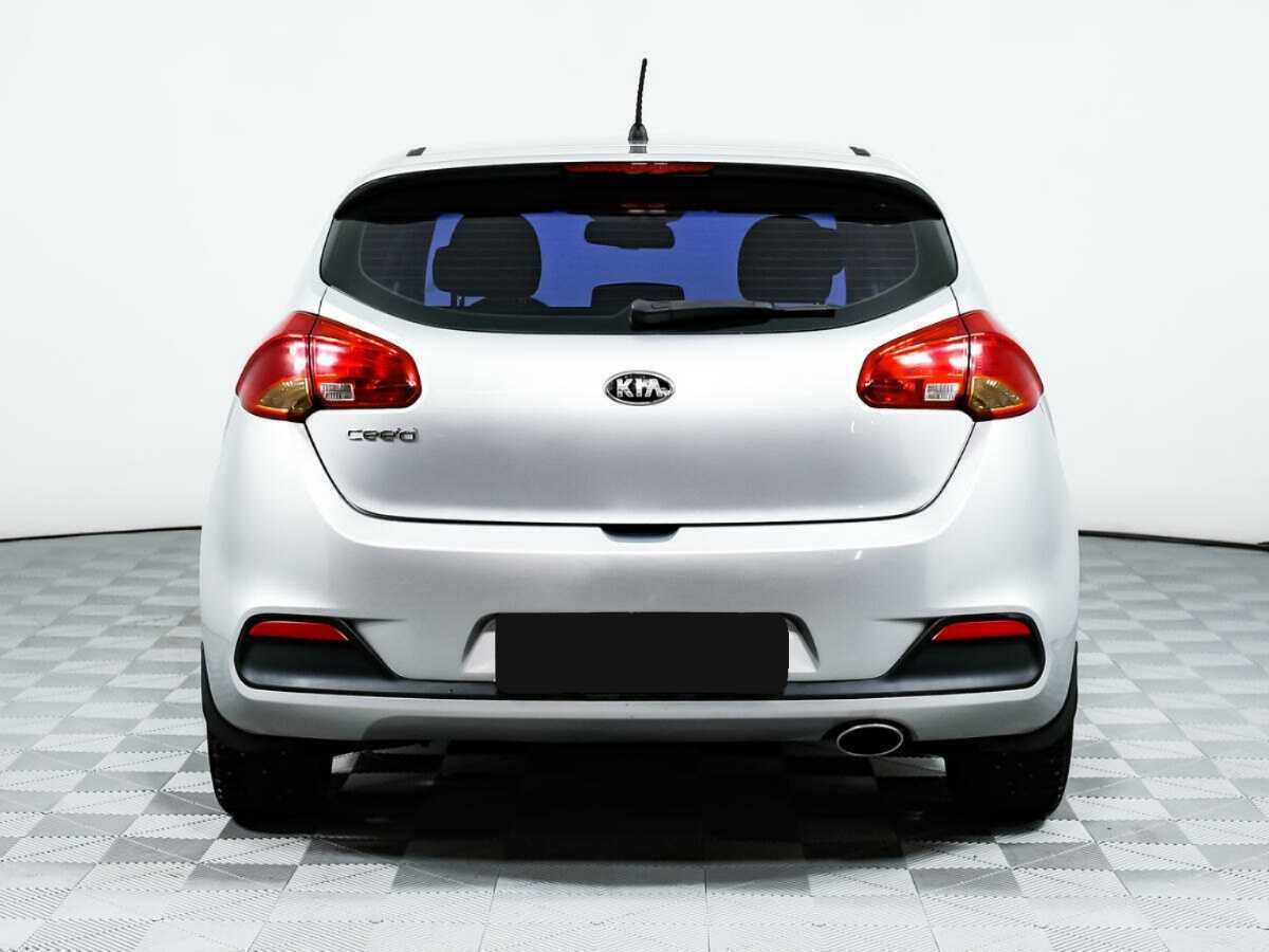 Kia Ceed с пробегом — 2012 год. Фото: #5