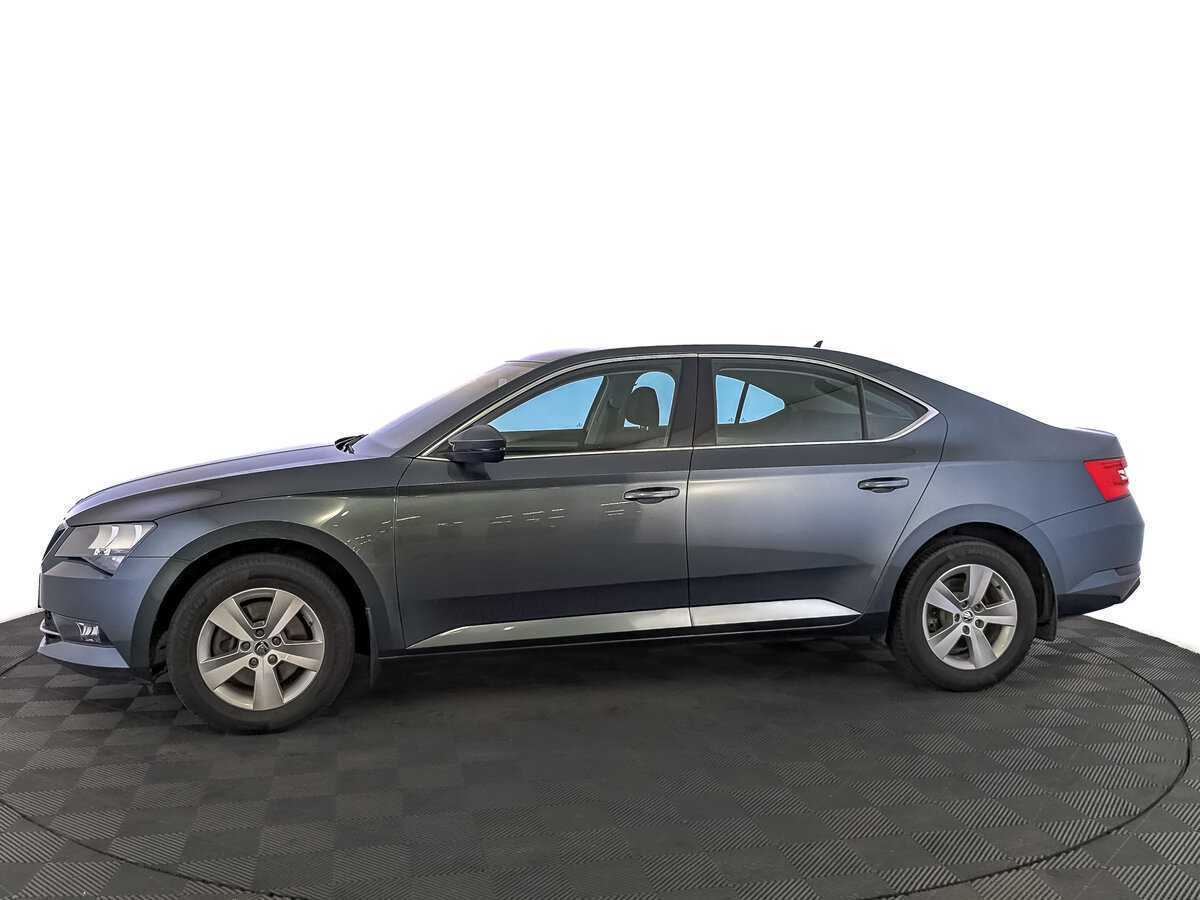 Skoda Superb с пробегом — 2019 год. Фото: #7