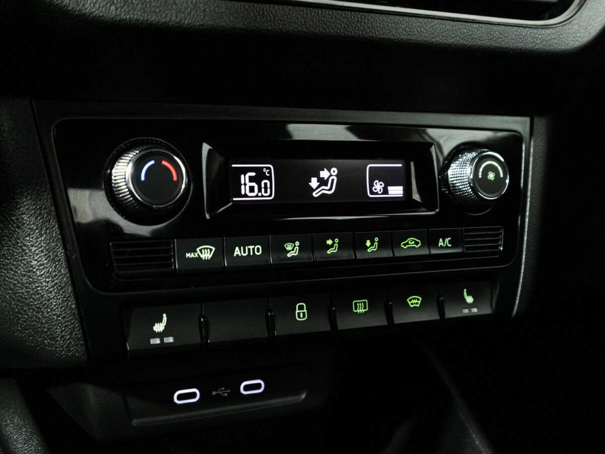 Skoda Rapid с пробегом — 2021 год. Фото: #16