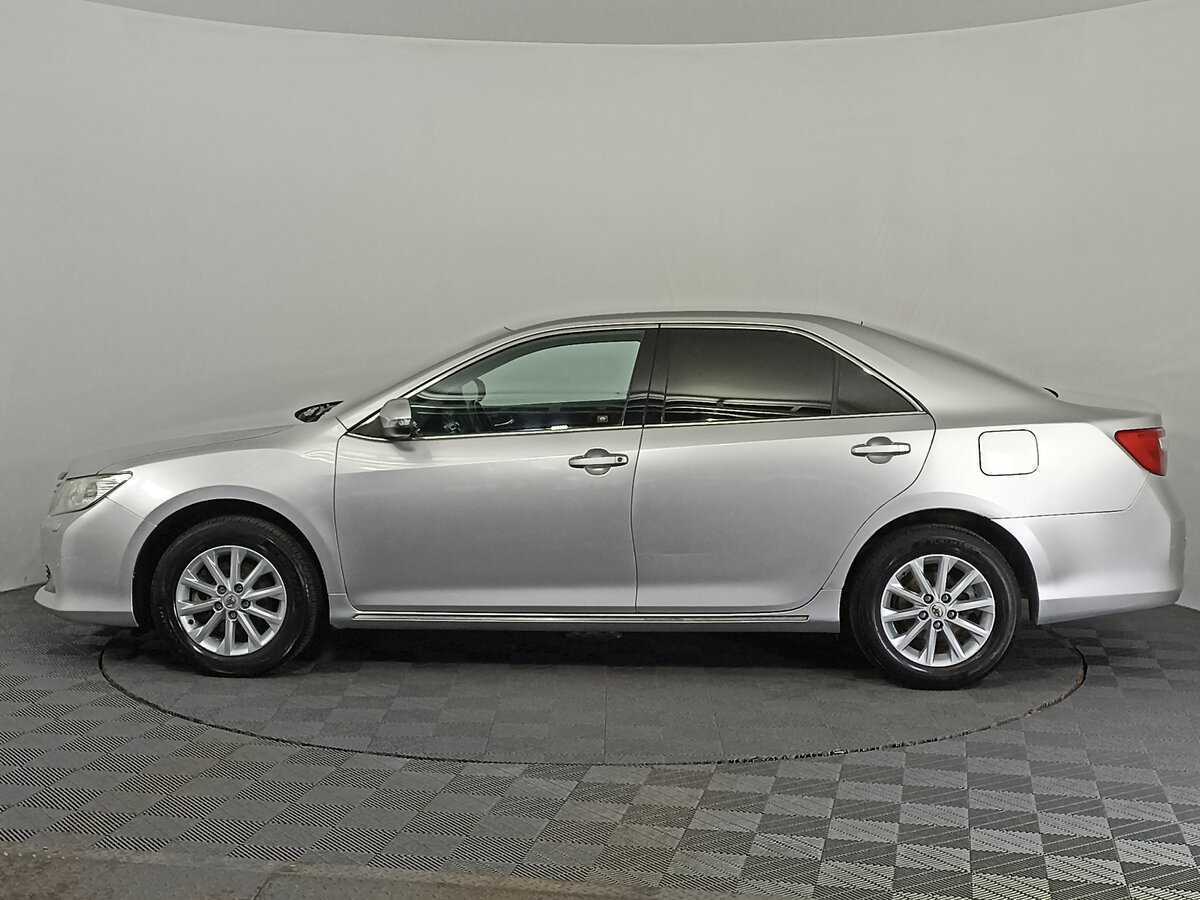 Toyota Camry с пробегом — 2013 год. Фото: #7