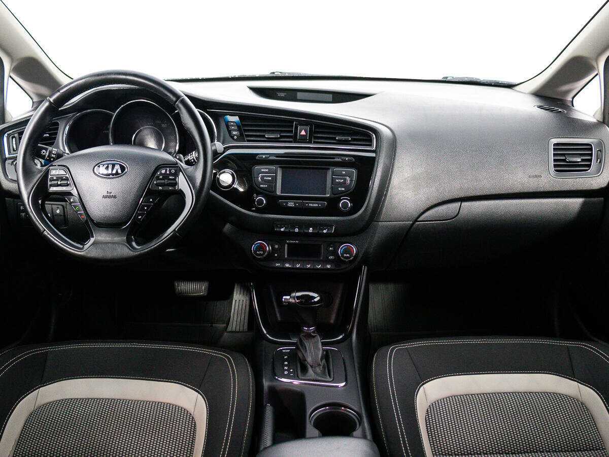 Kia Ceed с пробегом — 2016 год. Фото: #13