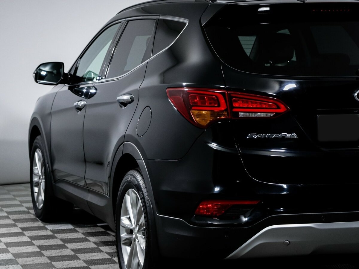 Hyundai Santa Fe с пробегом — 2015 год. Фото: #15