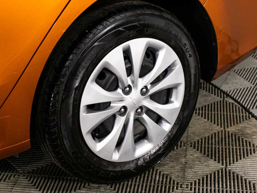 Kia Rio с пробегом — 2021 год. Фото: #27