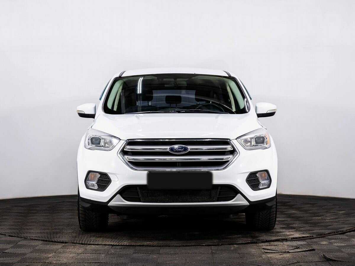 Ford Kuga с пробегом — 2017 год. Фото: #1