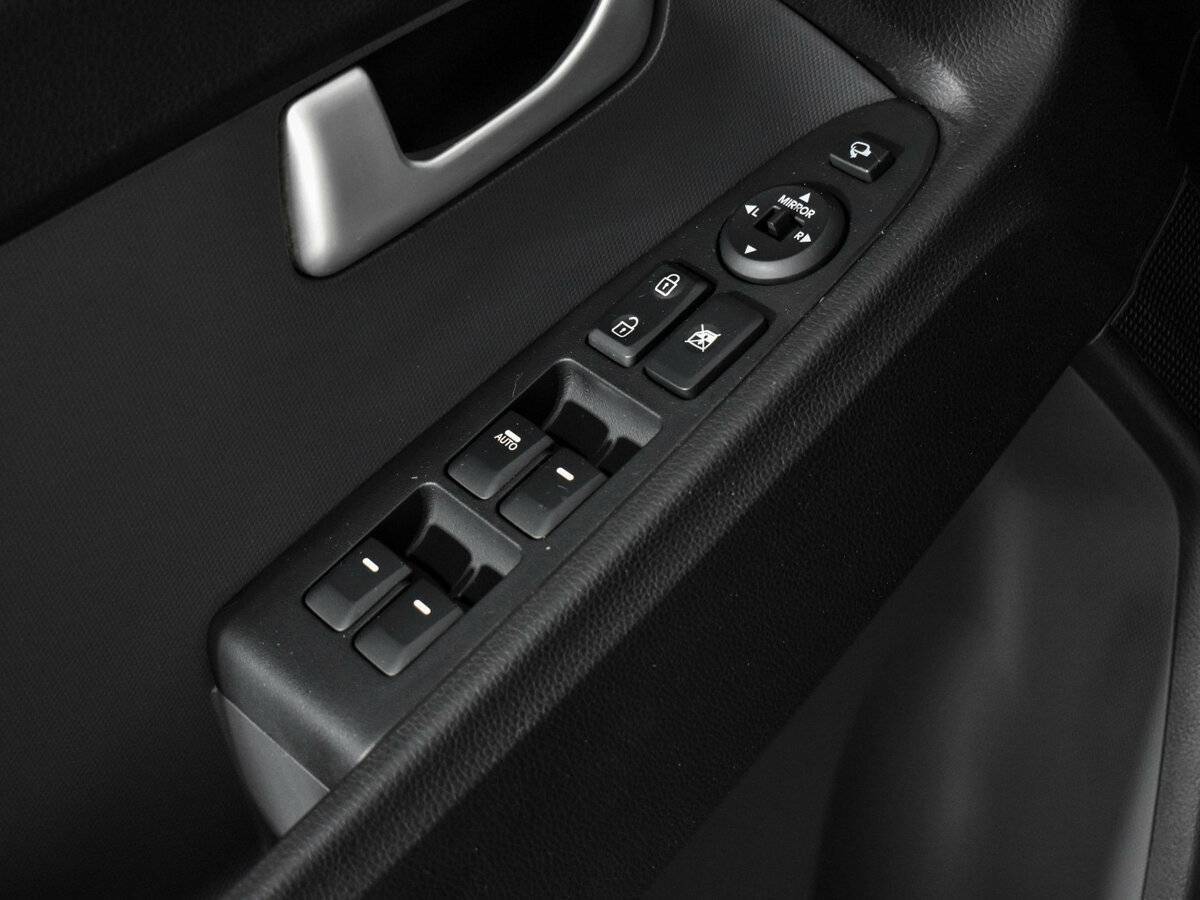 Kia Sportage с пробегом — 2013 год. Фото: #7