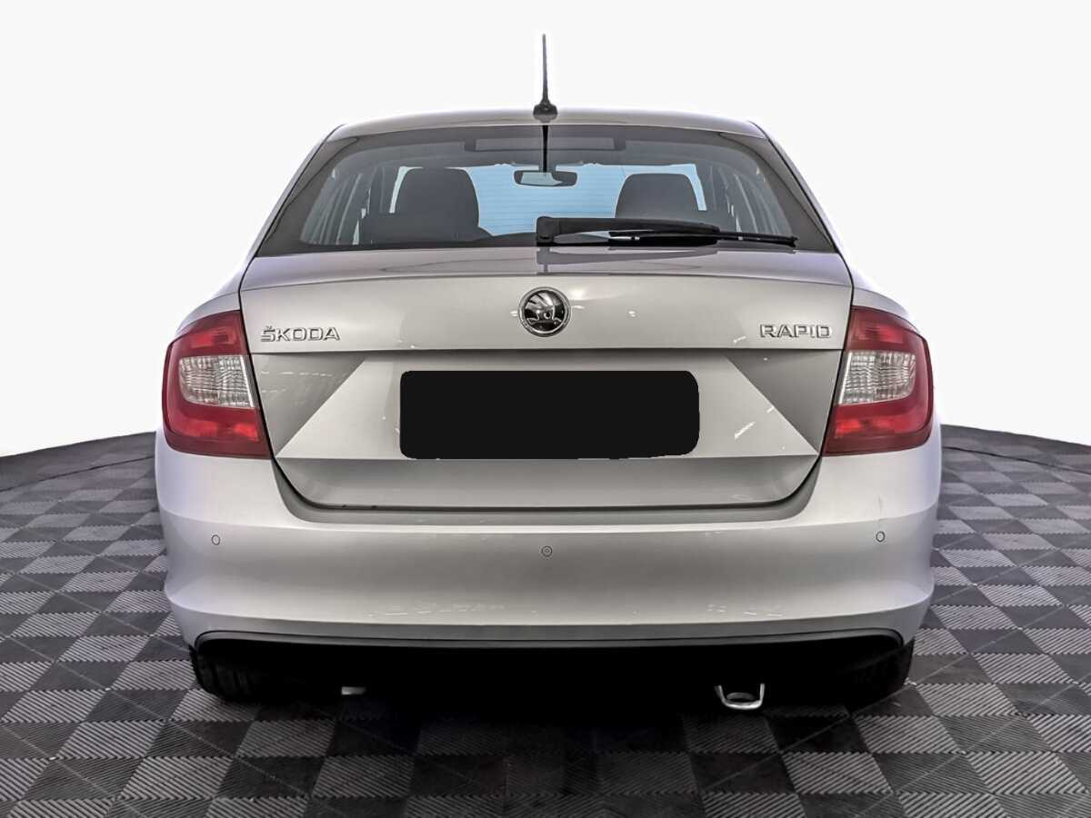 Skoda Rapid с пробегом — 2018 год. Фото: #5