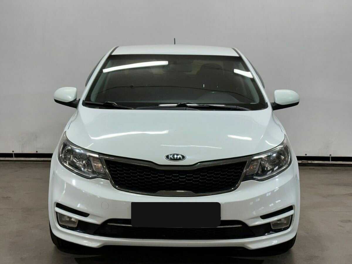 Kia Rio с пробегом — 2017 год. Фото: #1