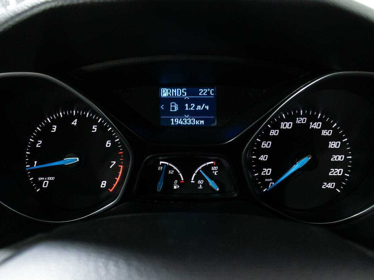 Ford Focus с пробегом — 2012 год. Фото: #11