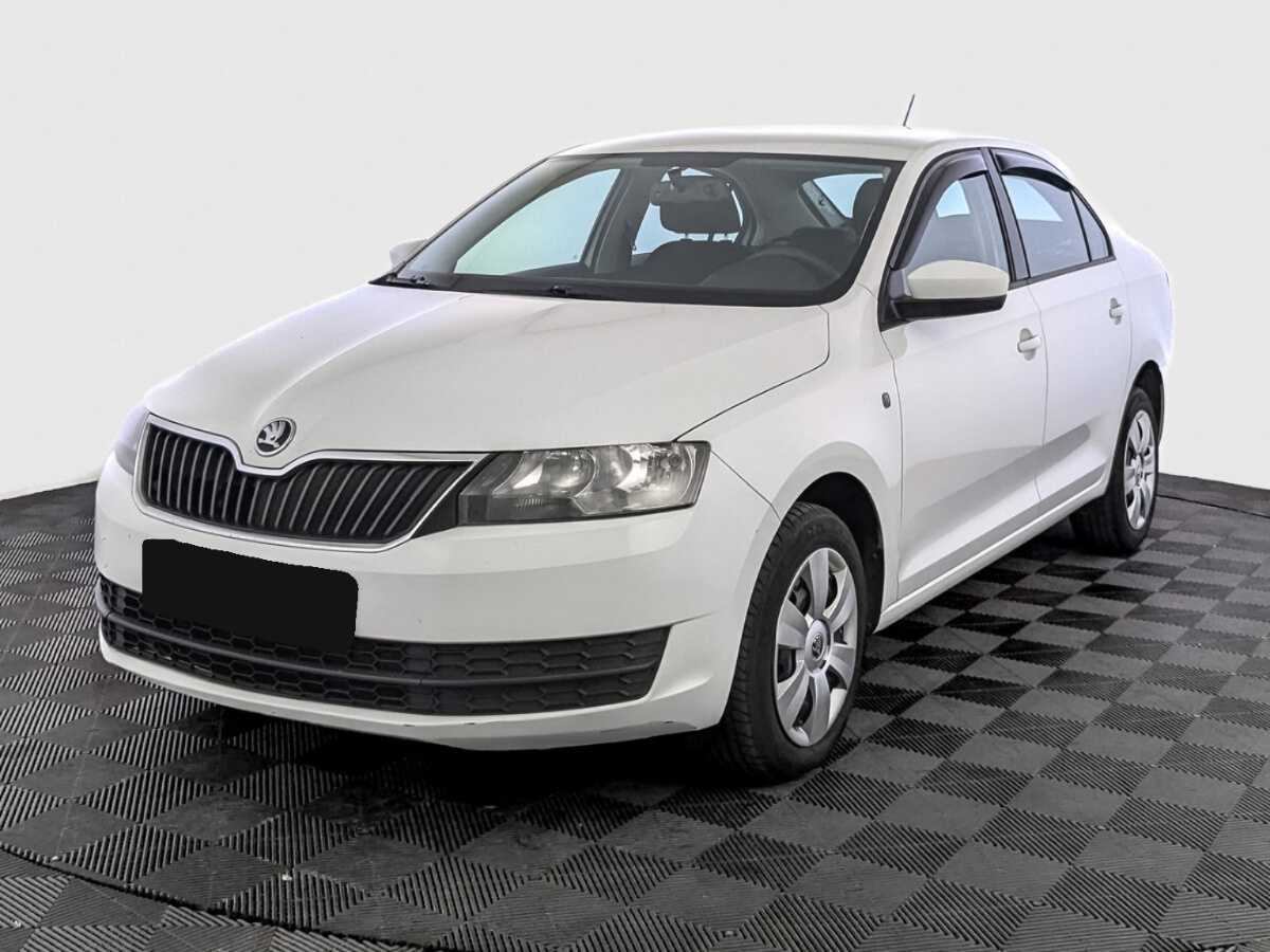 Skoda Rapid с пробегом — 2015 год. Посмотреть фото