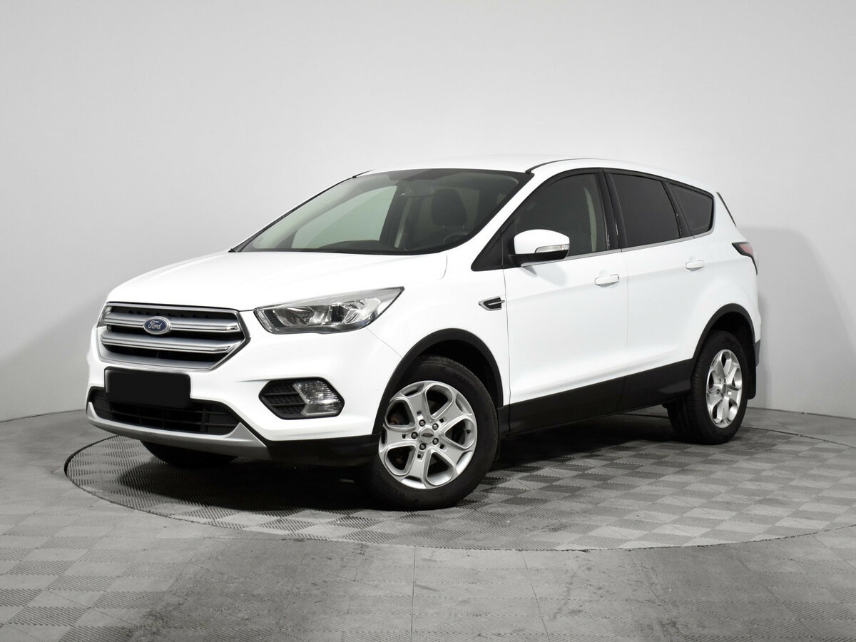 Ford Kuga с пробегом — 2017 год. Фото: #0