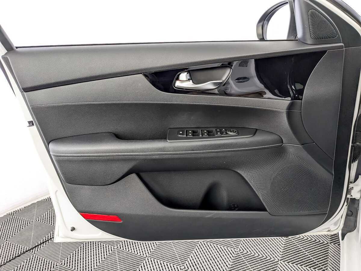 Kia Cerato с пробегом — 2021 год. Фото: #18