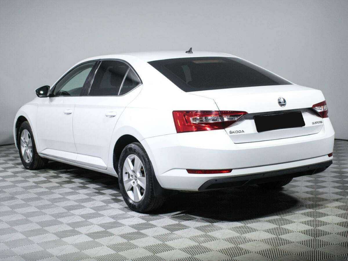 Skoda Superb с пробегом — 2017 год. Фото: #4