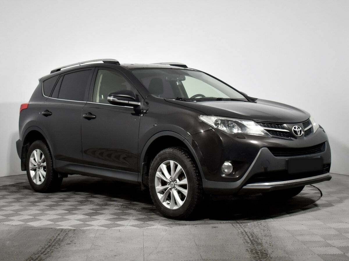 Toyota RAV4 с пробегом — 2014 год. Фото: #2