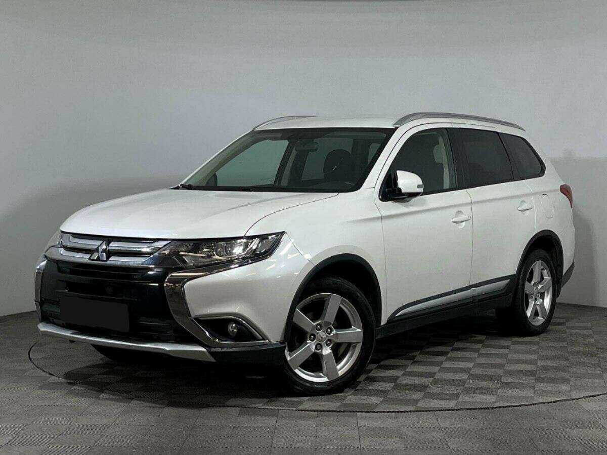Mitsubishi Outlander с пробегом — 2018 год. Посмотреть фото