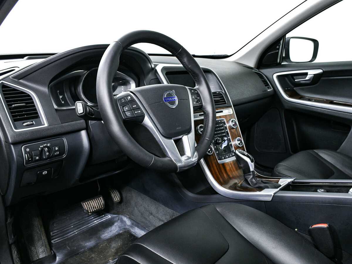 Volvo XC60 с пробегом — 2015 год. Фото: #12
