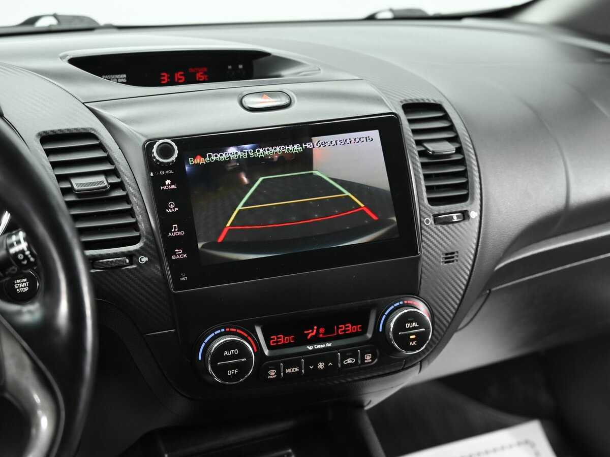 Kia Cerato с пробегом — 2013 год. Фото: #11