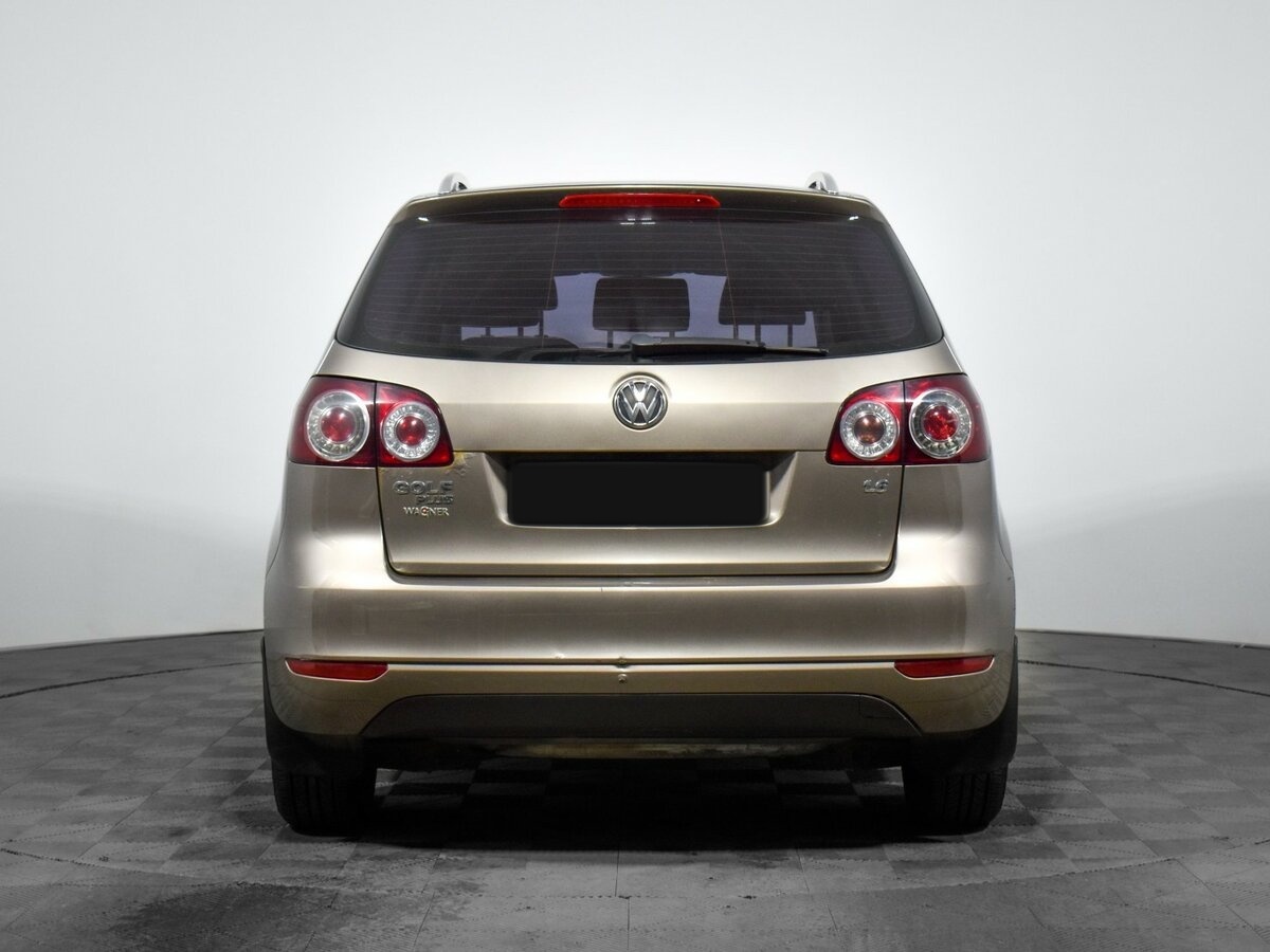 Volkswagen Golf Plus с пробегом — 2012 год. Фото: #5