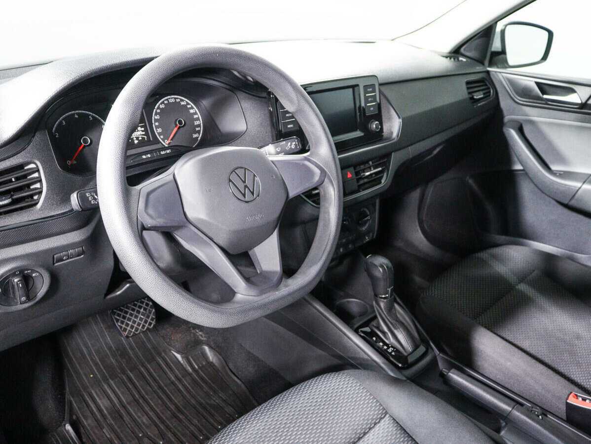 Volkswagen Polo с пробегом — 2020 год. Фото: #13