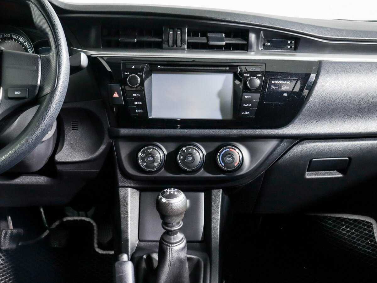 Toyota Corolla с пробегом — 2014 год. Фото: #12