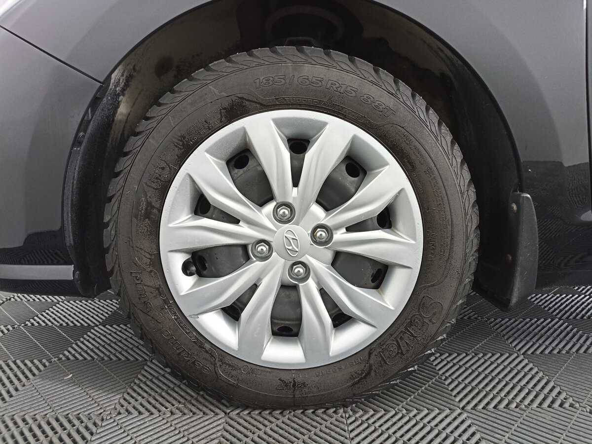 Hyundai Solaris с пробегом — 2021 год. Фото: #16