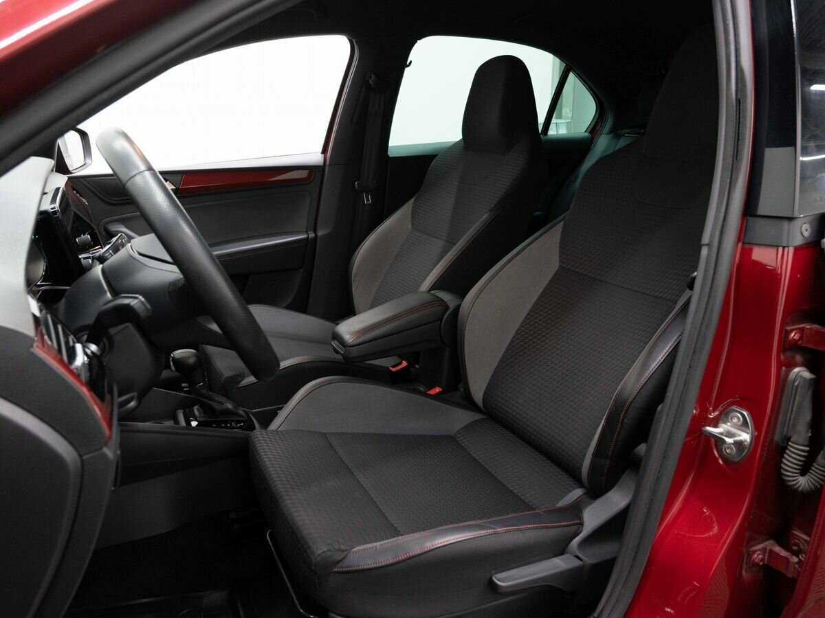 Volkswagen Polo с пробегом — 2021 год. Фото: #8